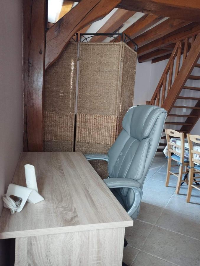 Charmante Petite Maison De Bourg Apartment Autry-le-Chatel Ngoại thất bức ảnh